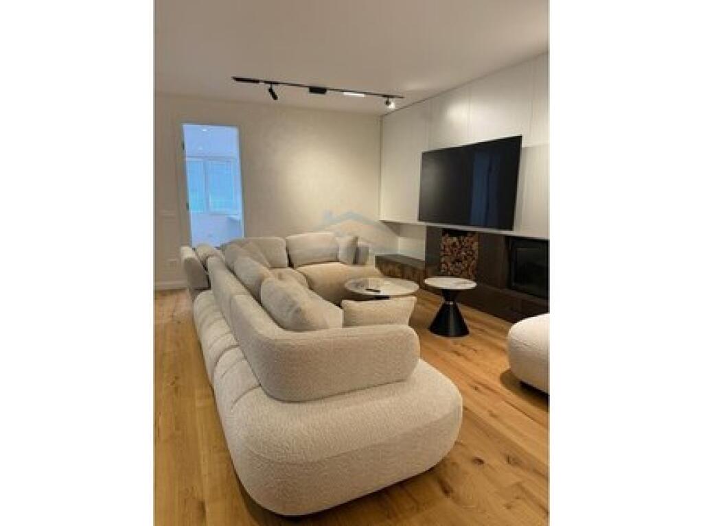 For sale, Penthouse 3+1+3+2 Parking Spaces, Dry Lake, Tirana.