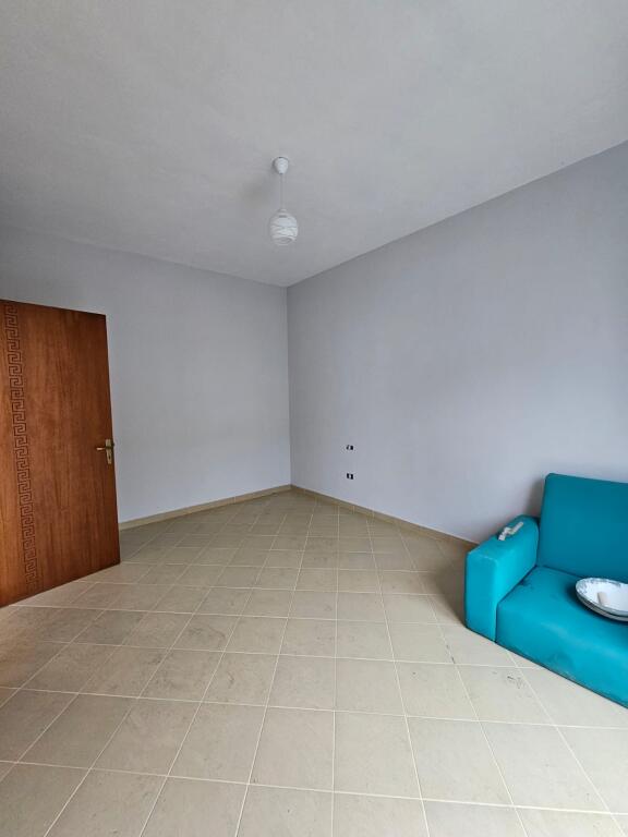🏖️ Super Apartament 1+1 në Shkëmbin e Kavajës – Vetëm 75,000 €!