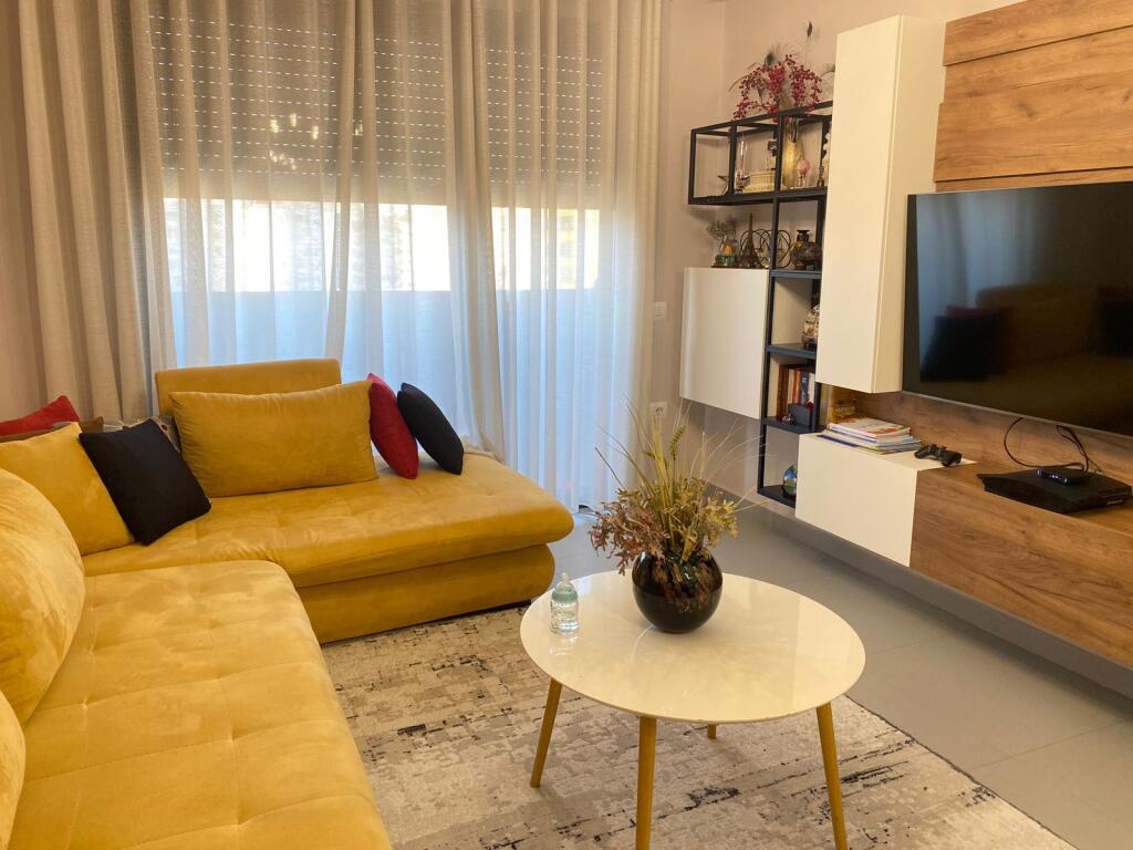 🏡 Jepet me Qira Apartament 1+1