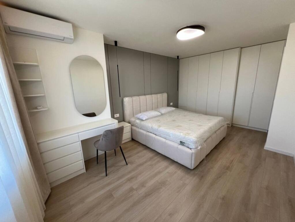 🏢Rruga e Elbasanit,prane Ambasades Amerikane jepet me qera apartament ,2+1,i sapo mobiluar 1,100 €uro