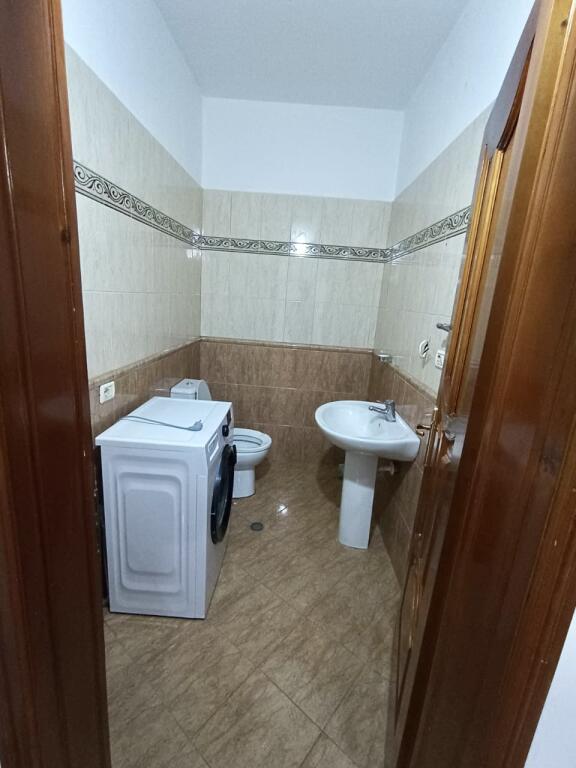📣 QERA Apartament 3+1 Me 2 Tualete 📍 Kinostudio, Tirane ✨