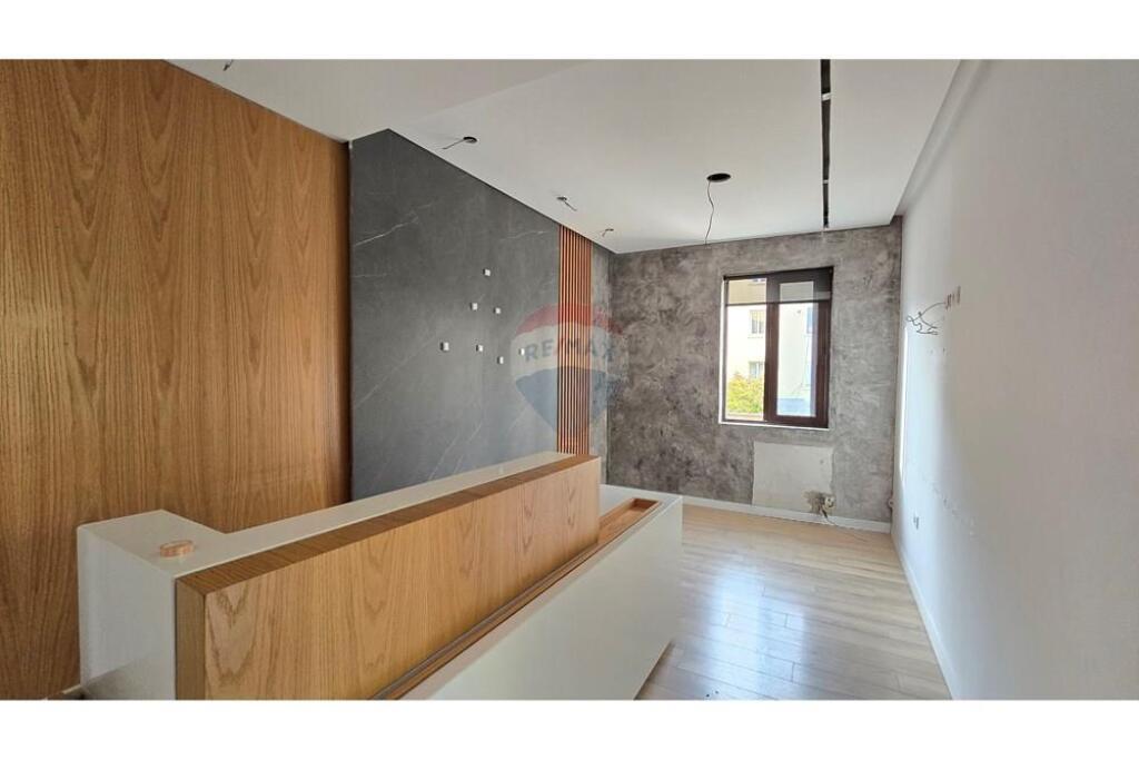 Office - For Rent - Durrës Street, Tirana !