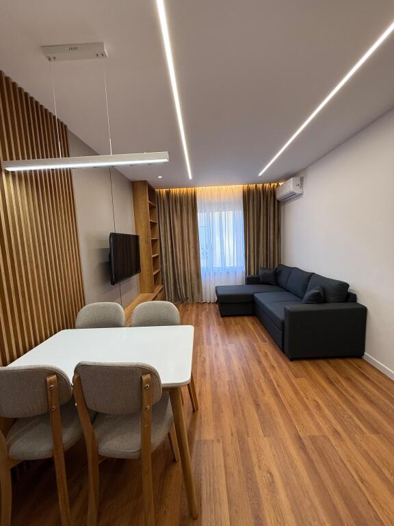 Shes apartamentin 1+1 ne plazhin iliria