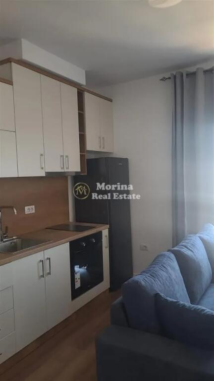Qera, Apartament 1+1 Pazari i Ri, 600 euro/muaj