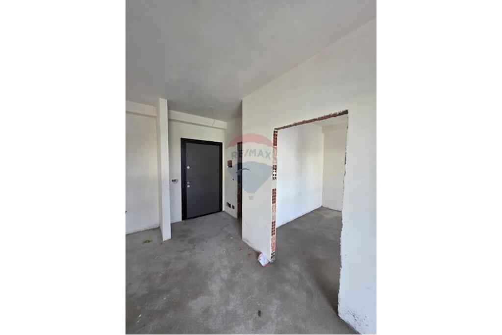 FOR SALE APARTMENT 1+1 NEAR AMERICAN HOSPITAL 2