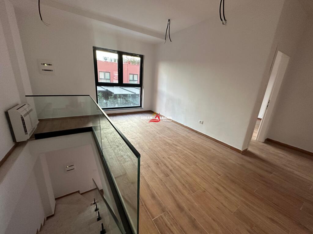Duplex business premises for rent on Kavaja Street, Tirana Garden Building (ID 42611189)