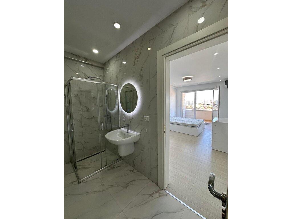 Astir, Apartament per qira 2+1+2 !