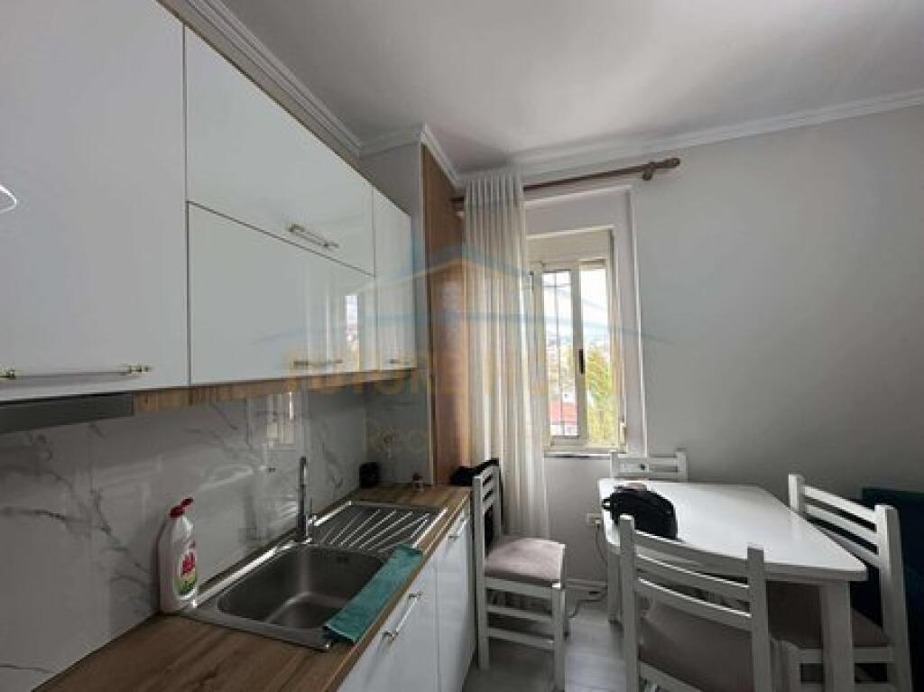 Qera , Apartament 2+1 , Yzberisht