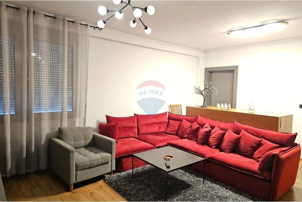 Jepet Apartament me Qira 2+1 te Drejtoria Higjenes !