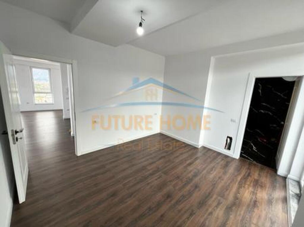 Shitet, Apartament 2+1+2, Sauk, prane Restorant Xibrakes, Tiranë.