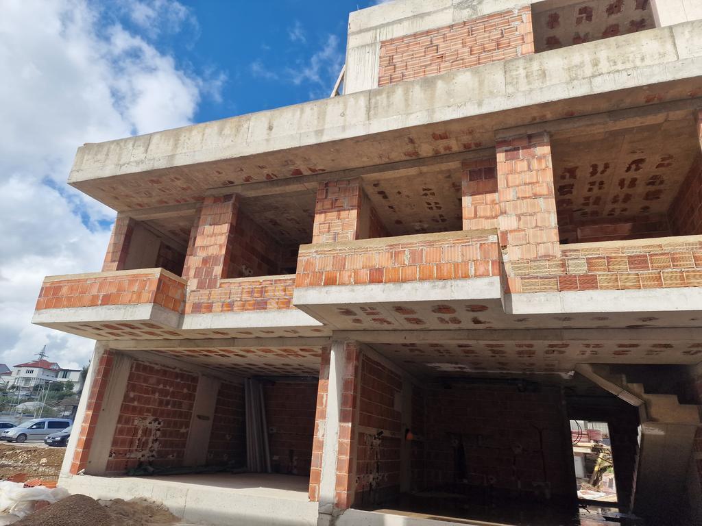 SHESIM APARTAMENT 2 + 1 NË REZIDENCËN “CUCI 3” – MJULL BATHORE