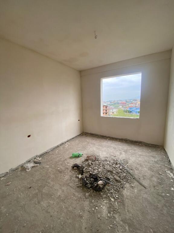 Shitet Apartment paskuqan