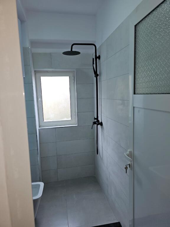 Rent Apartment 1+1  1st floor, building with elevator  Furnished Contemporary furnishing  Near Construction Engineering  Price 60,000 lek