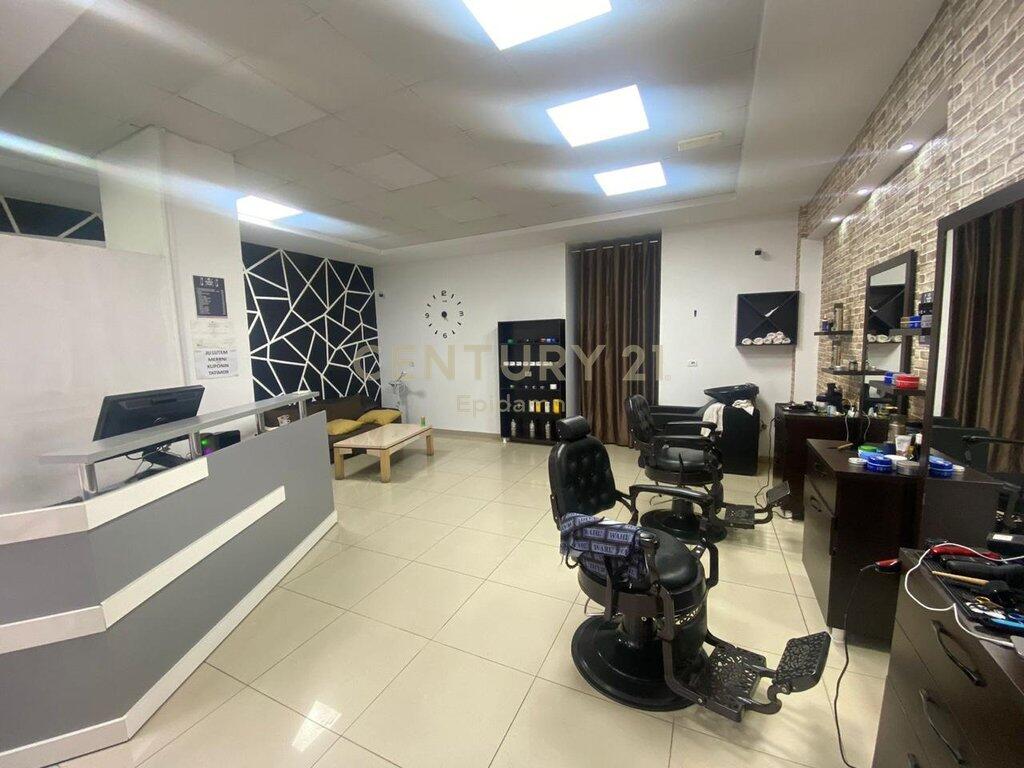 Ambient Komercial Në Shitje në Astir , Tiranë !! 135,000 €