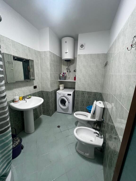 Jepet apartament 2+1 me qera ne Don Bosko , pas Vizion plus