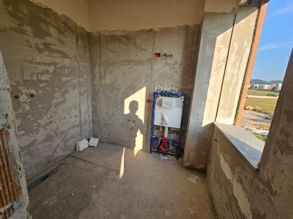 🏢Shitet Apartament 2+1+2 + 🅿️Post Parkingu | 📍Astir