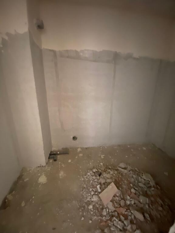 Shitet Apartment paskuqan