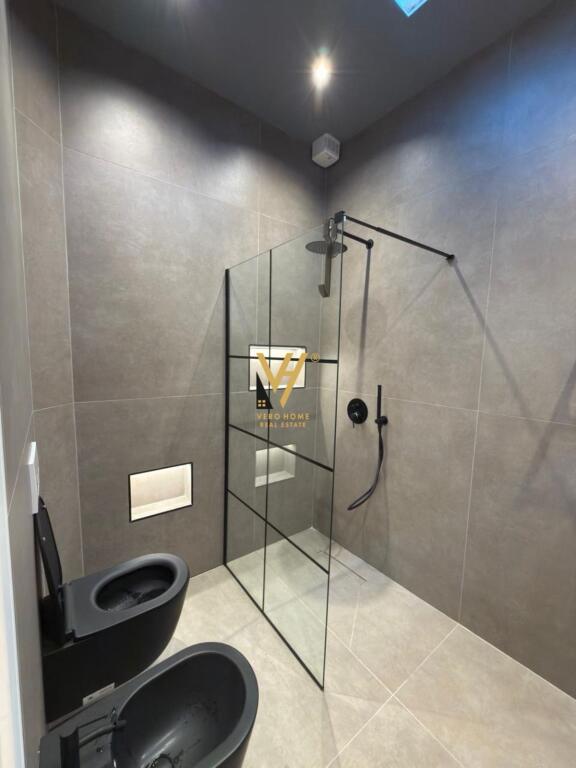 ENTRANCE 4+1+2 FOR RENT AT THE GERMAN VILLAS 1,900 EURO