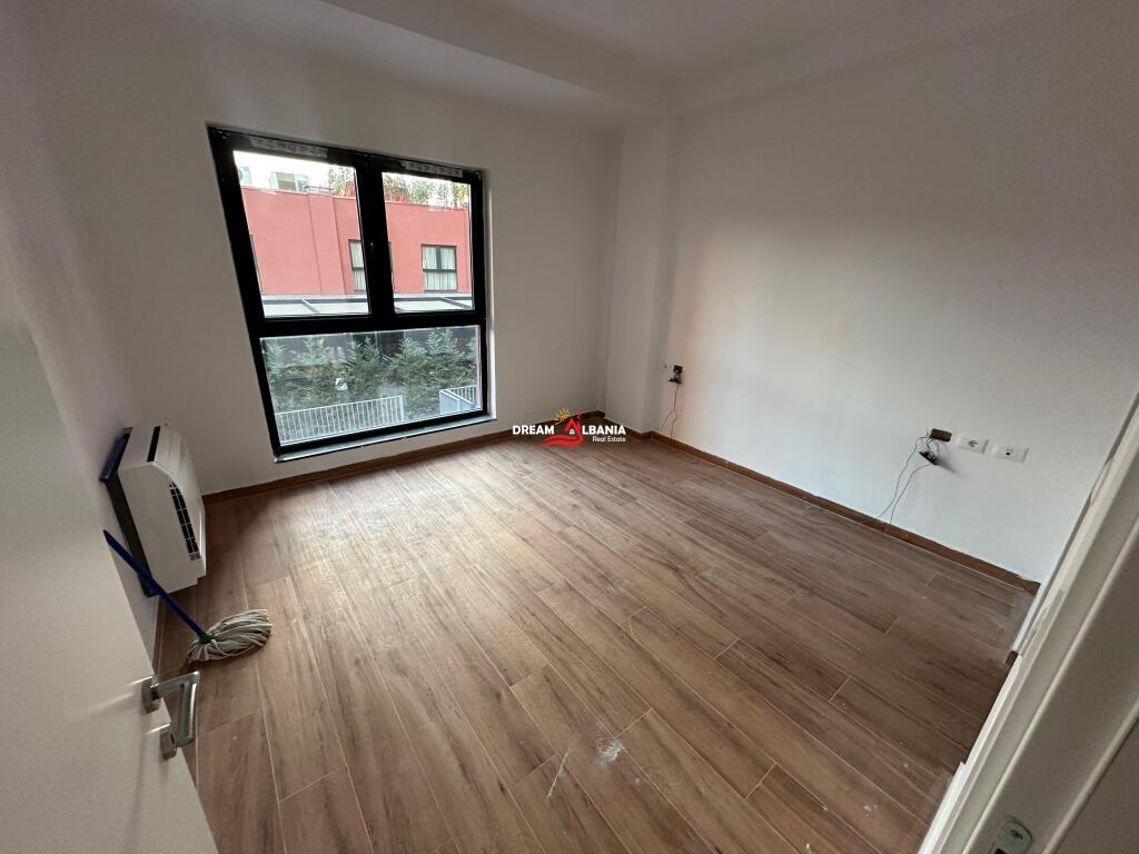 Duplex business premises for rent on Kavaja Street, Tirana Garden Building (ID 42611189)