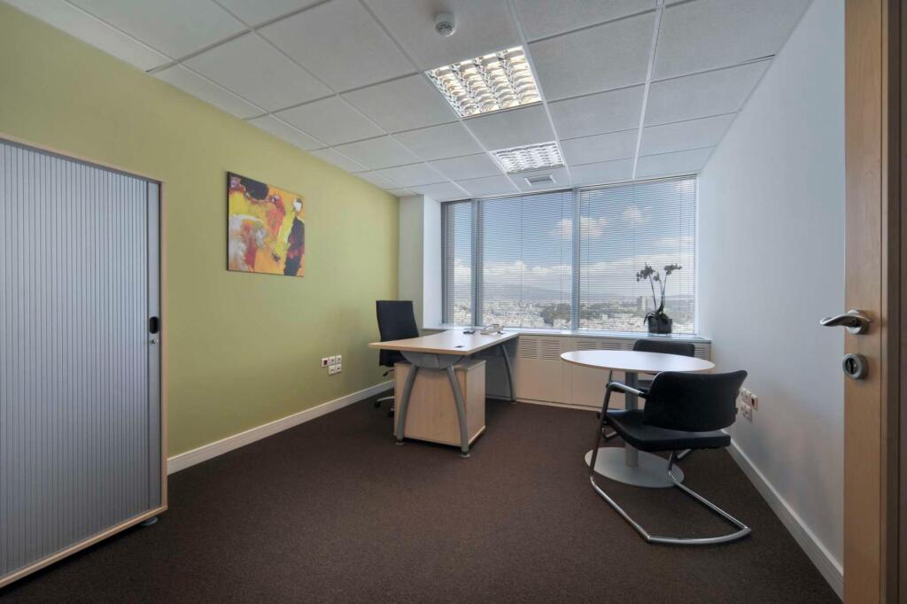 Office for Rent 3+1 at Qytet Studenti (ID BZ2714) Tirana