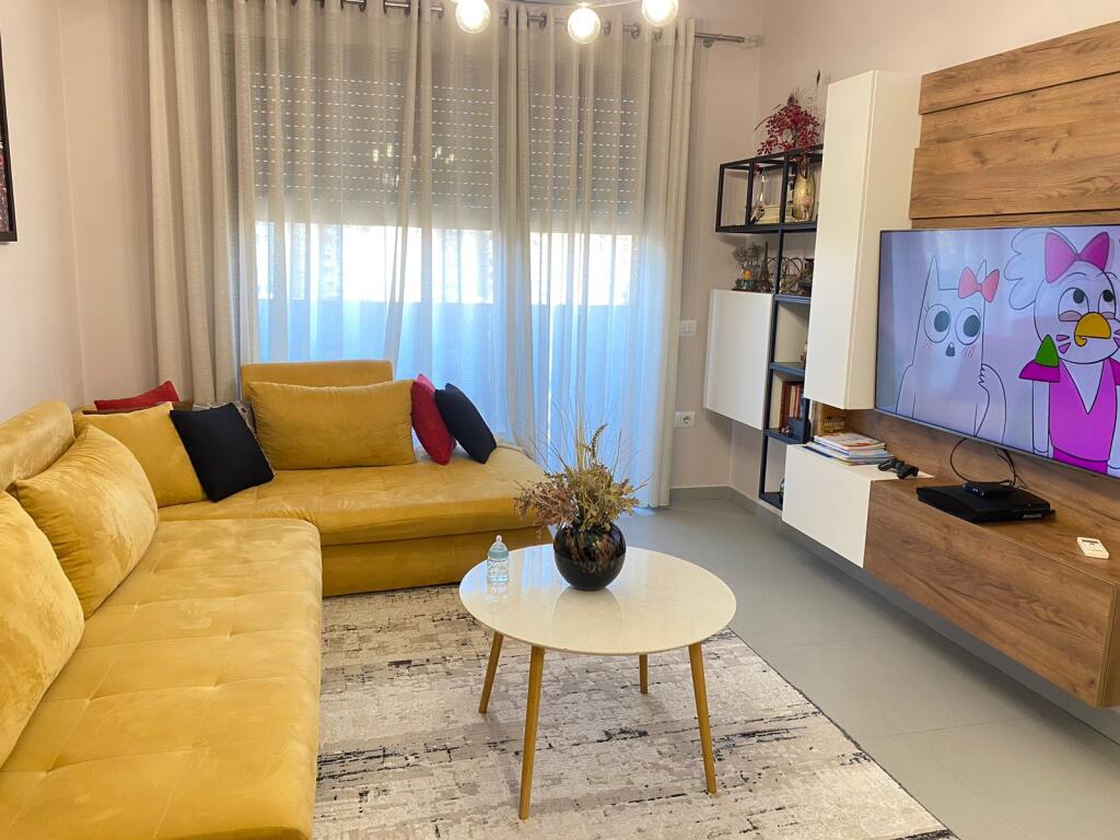 🏡 Jepet me Qira Apartament 1+1