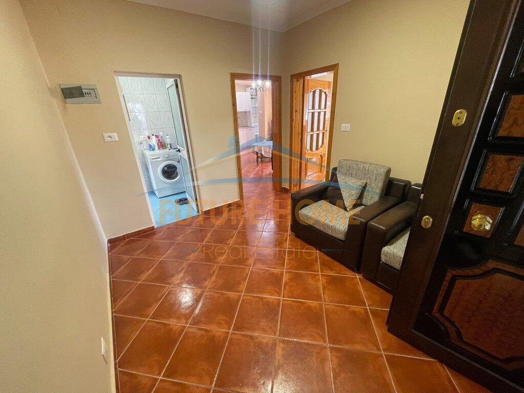 Shitet, Apartament 1+1, Pazari i Ri