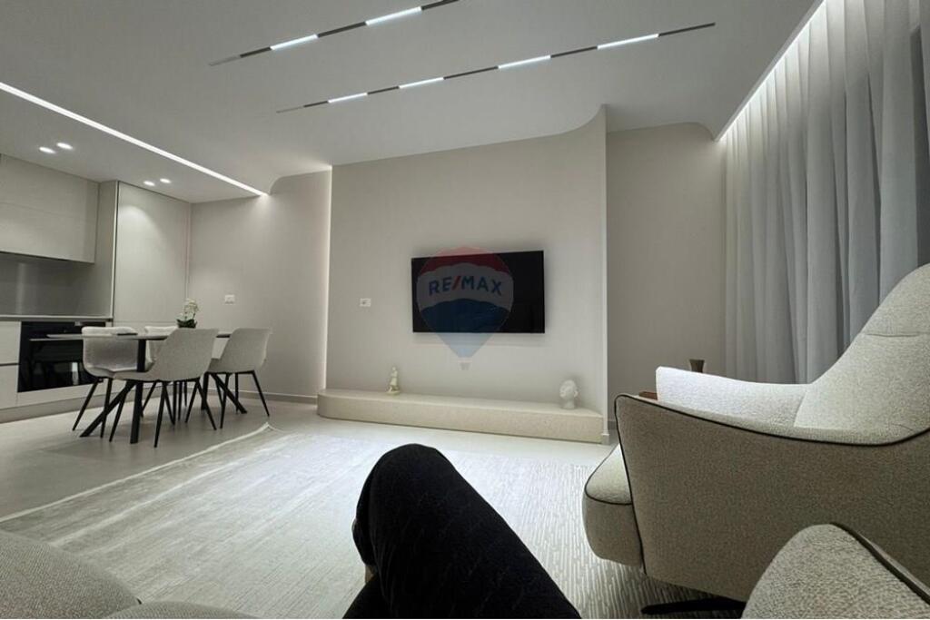 Apartament 2+1+2- Për Qira - Kodra e Diellit 2, Tiranë