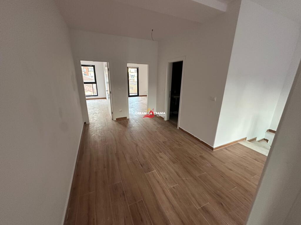 Duplex business premises for rent on Kavaja Street, Tirana Garden Building (ID 42611189)