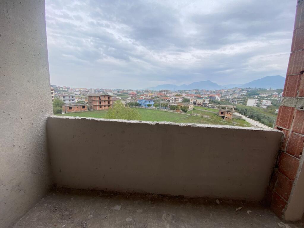 Shitet Apartment paskuqan