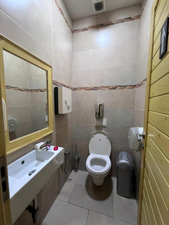 Shitet, Ambjent Biznesi, Don Bosko, Tiranë.