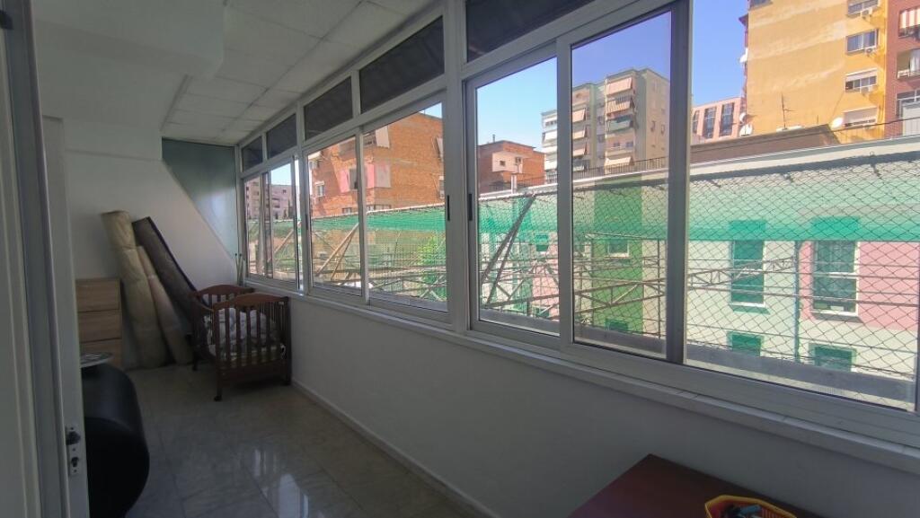 In Affitto Appartamento 1+1+1 Balcone