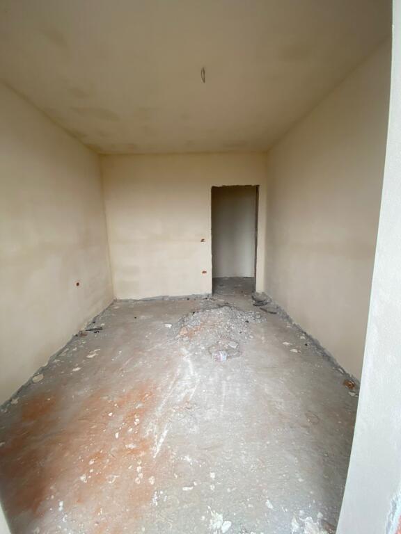 Shitet Apartment paskuqan