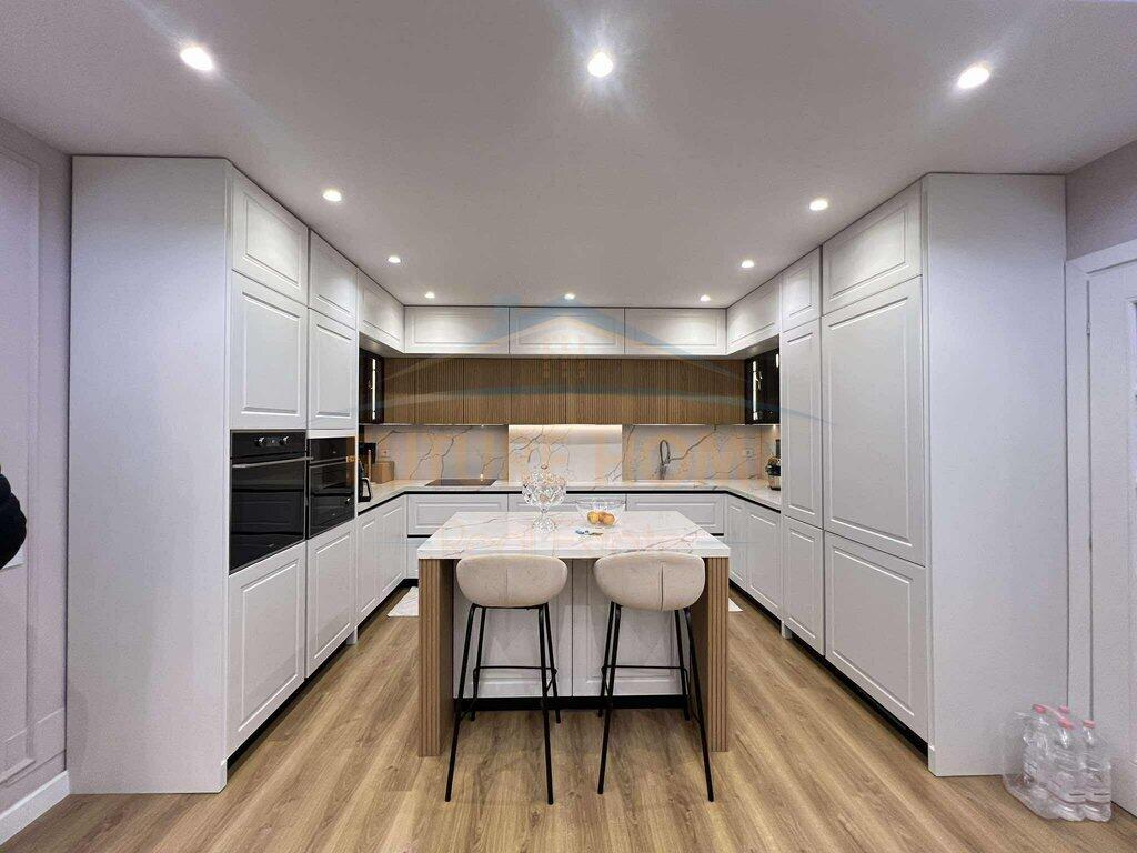 Shitet , Apartament 3+1+2 , Unaza e Re