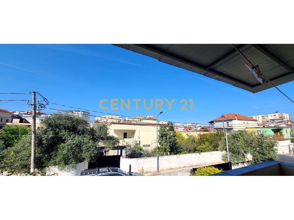 🏡 Shtëpi private me oborr dhe parkim në zemër të Tiranës – Jordan Misja!