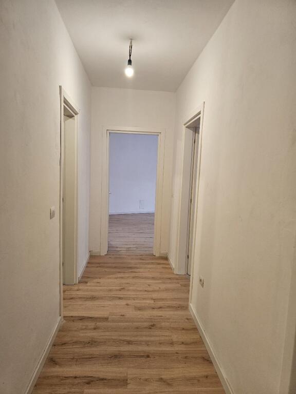 Apartament 2+1+2 tualete, Kopshti zologjik!