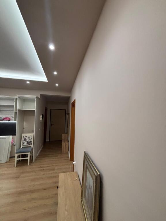 1+1, i mobiluar perballe delijorgjit cmimi 600 euro