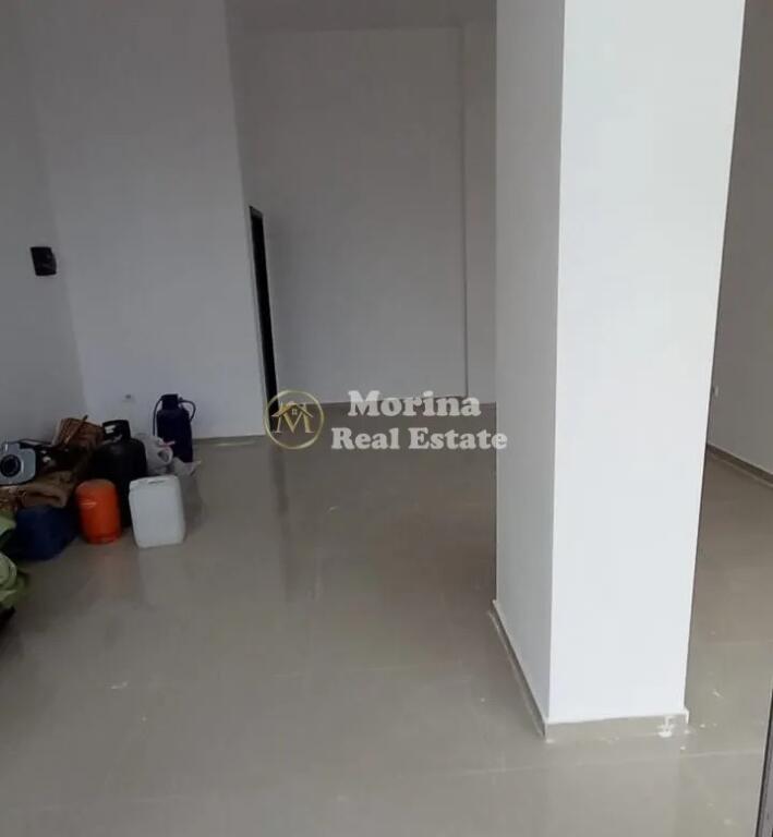 Affitto, Locale commerciale, presso il Lago Artificiale, 850 euro/mese