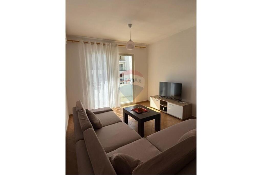Apartament 2+1 me qera ne Astir