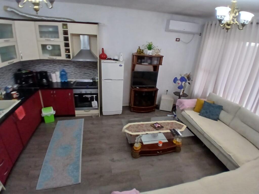 Appartamento 1+1+1 Balcone In Affitto