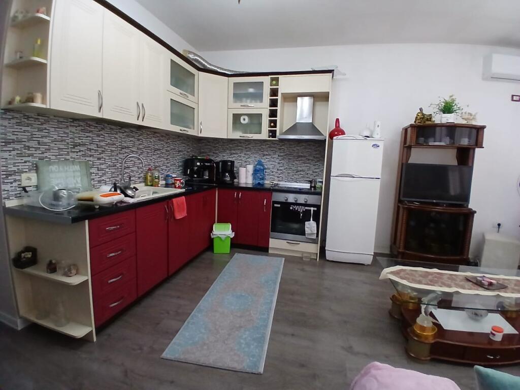 Appartamento 1+1+1 Balcone In Affitto