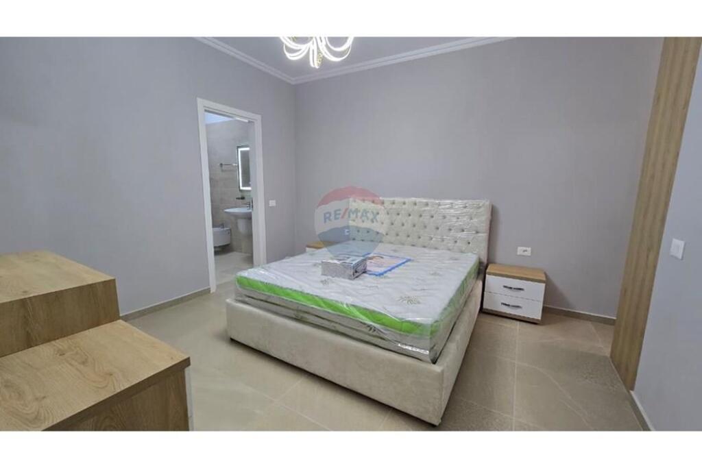 Ofrohet me qira apartament (2+1+2) plus postparkim