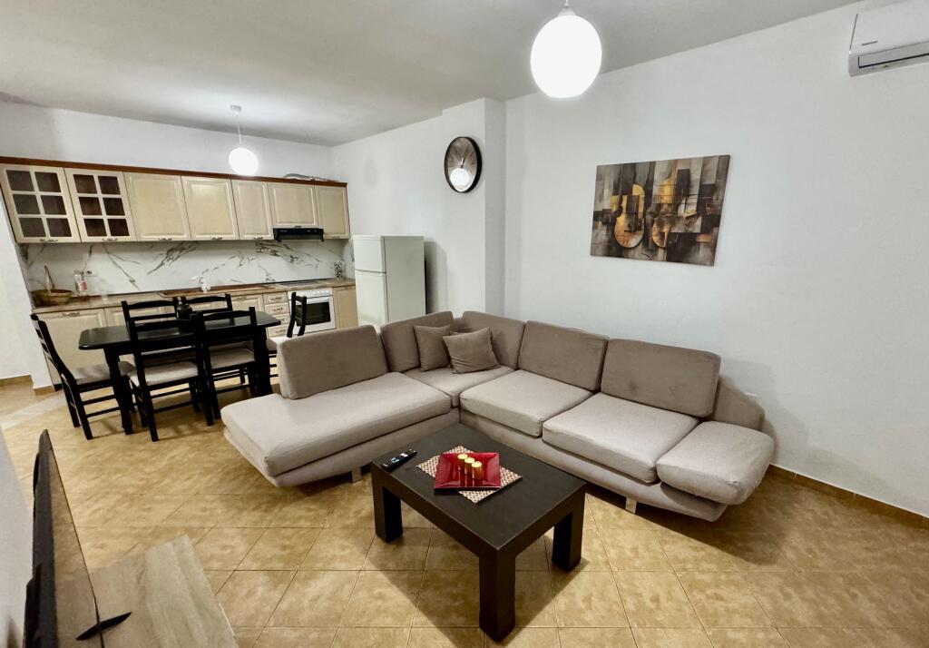 Apartment 2+1 for Rent in Astir