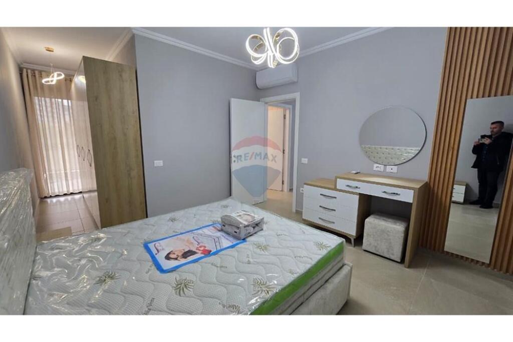 Apartment (2+1+2) plus parking space for rent is offered