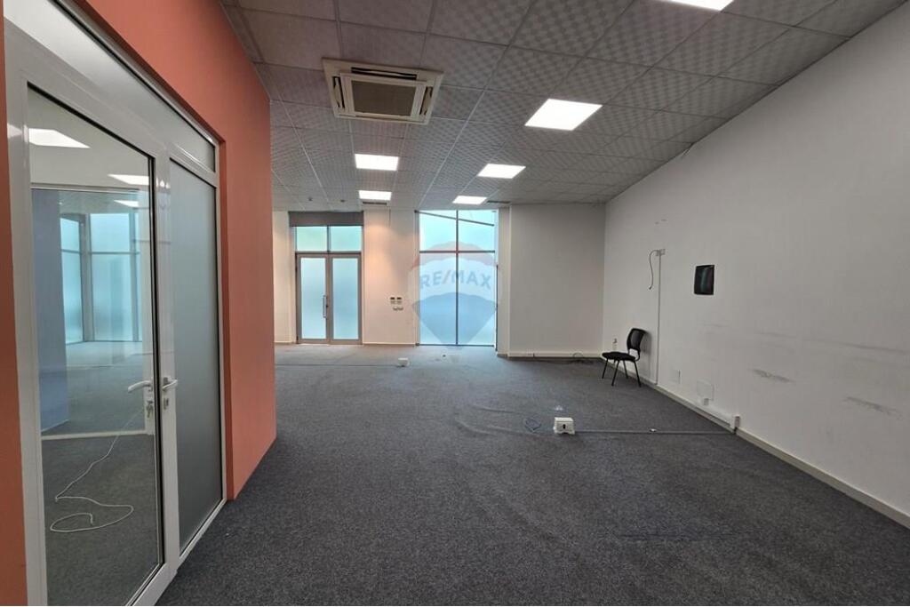 Ufficio in Affitto - Vicino al centro di Tirana