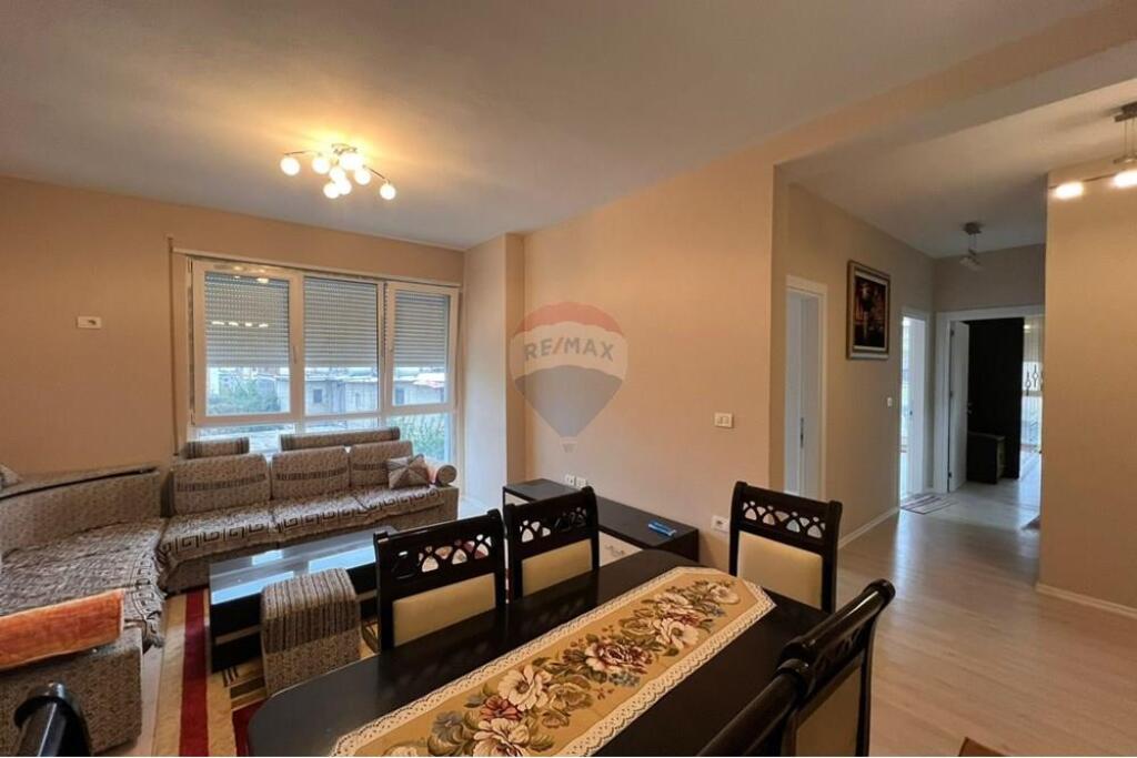 QIRA APARTAMENT 3+1 XHAMIA E SELITES!