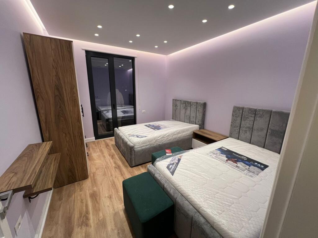 Jepet me qira 3+1+2 PORCELAN RESIDENCA ERLI