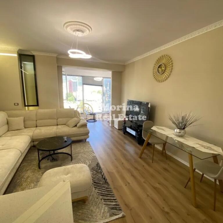 Rent Apartment 1+1, at the Train Station, 650 Euro