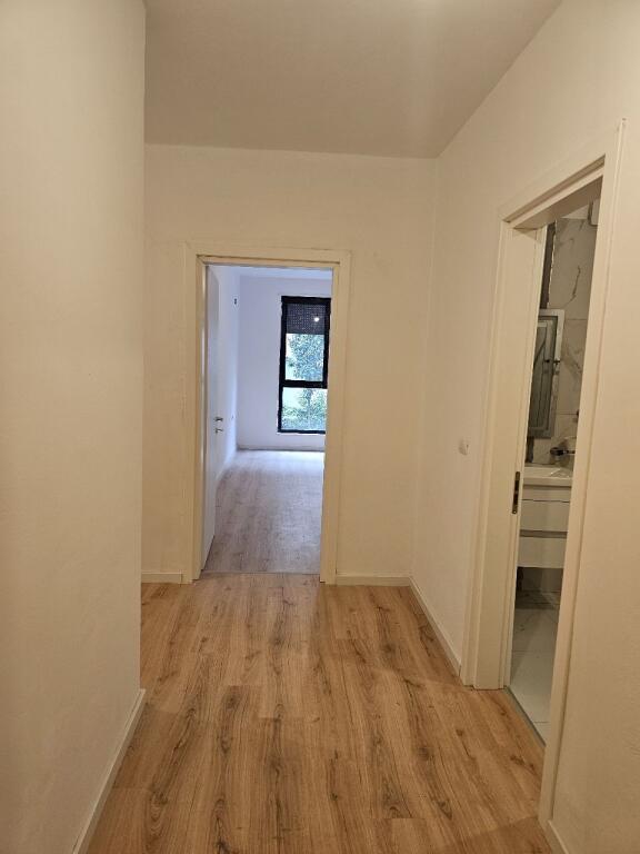 Apartament 2+1+2 tualete, Kopshti zologjik!