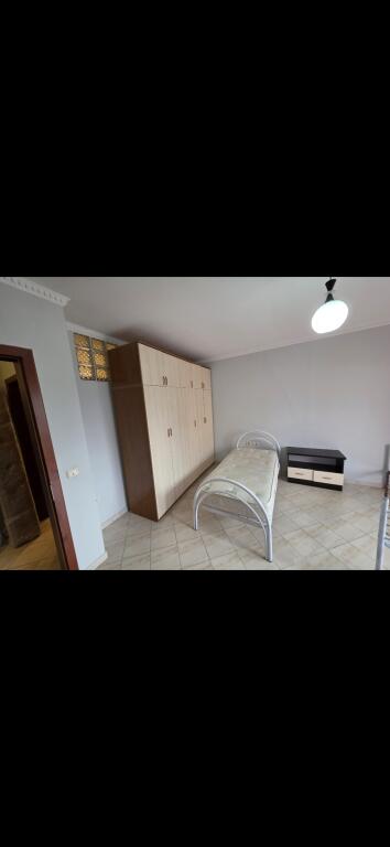 Jepet Apartament 2+1 Me Qera Ne 5 Maji
