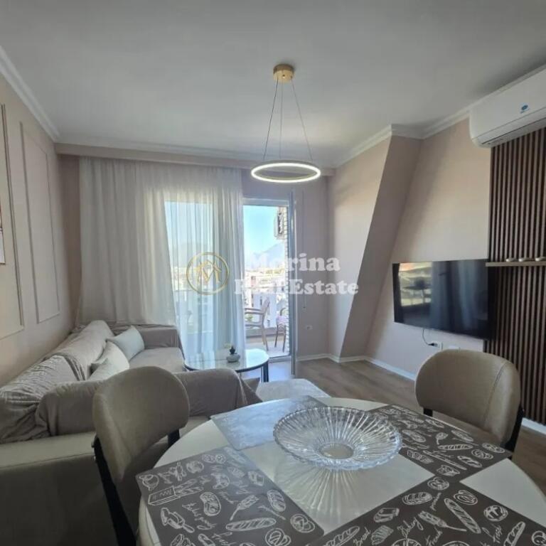 Affitto, Appartamento 2+1+Balcone, ad Astir, presso ”Vila L 2021”, 650 euro/mese